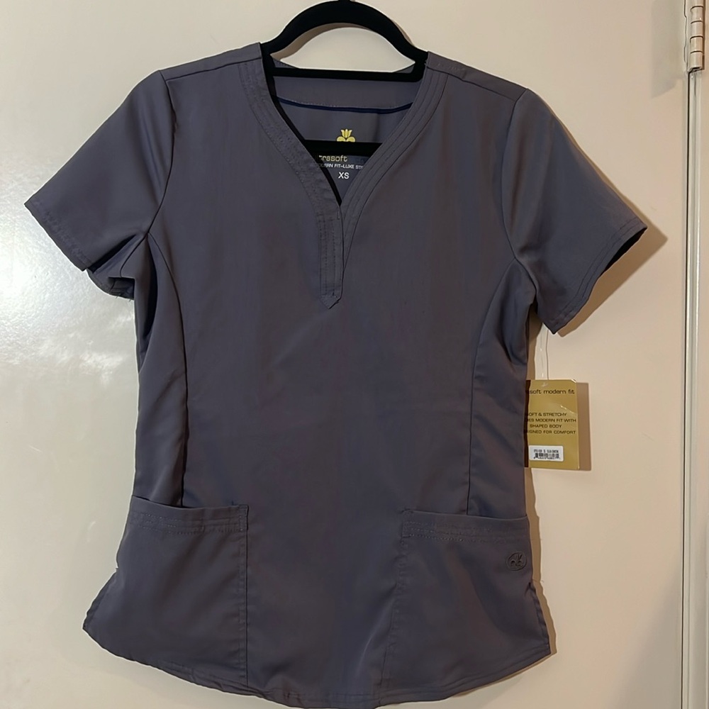 Ultrasoft Stretch Drop Neck 2 Pocket Scrub Top Style # 8200 NWT Dark Grey